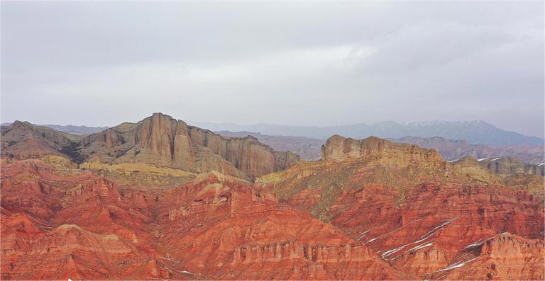 新疆昌吉：雪落丹霞 半山水墨半山诗5.jpg