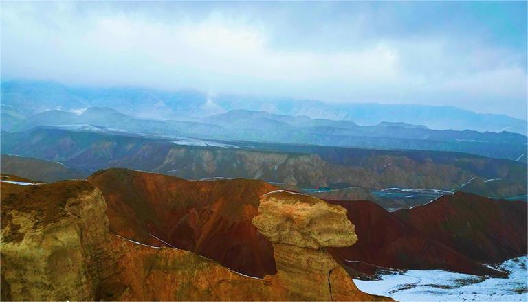 新疆昌吉：雪落丹霞 半山水墨半山诗8.jpg