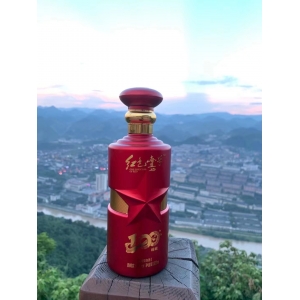 买酱酒不要透明瓶，您知道这是为什么？